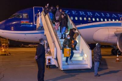 Азербайджан - На родину доставлены еще 180 эвакуированных из Украины азербайджанцев (ФОТО) - trend.az - Украина - Польша - Азербайджан