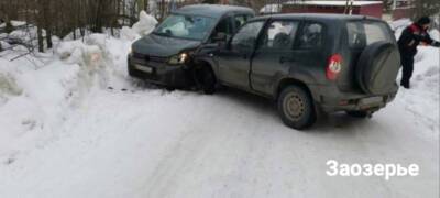 Водитель иномарки получила травмы в результате жесткого столкновения автомобилей под Петрозаводском - stolicaonego.ru - Петрозаводск - район Прионежский - республика Карелия