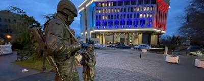 МВД: В Симферополе задержан разрисовавший памятник «Вежливым людям» студент - runews24.ru - Симферополь
