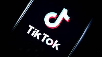 TikTok приостанавливает прямые эфиры и публикацию контента в России из-за закона о фейках - trend.az - Россия