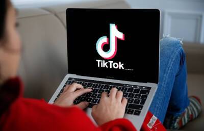 Стивен Кинг - TikTok и Netflix приостанавливают работу в России - sakhalin.info - Россия - Канада