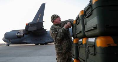 НАТО и США поставили Украине 17 тысяч единиц противотанкового оружия - ren.tv - США - Украина - Киев - New York - Румыния - Польша