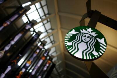 Кевин Джонсон - Starbucks приостановит бизнес в России - trend.az - Россия - Украина - Starbucks