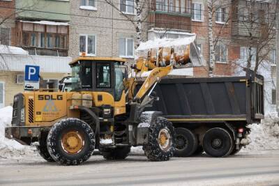 Более 200 тысяч кубометров снега вывезено с улиц Дзержинска за зиму - vgoroden.ru - Дзержинск - Благоустройство