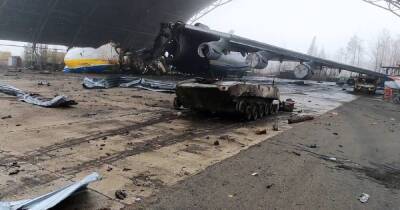 Появились новые кадры уничтоженного Ан-225 "Мрия" на аэродроме Гостомеля (фото, видео) - focus.ua - Россия - Украина - Оккупанты - Обстрелы
