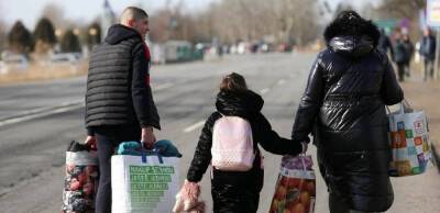 Уряд продовжив термін отримання допомоги на проживання вимушеним переселенцям - thepage.ua - Украина