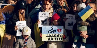 Новая волна Маршей Матерей. В Америке и Европе почтили память погибших в Буче, Краматорске, Мариуполе, Ирпене и других городах Украины - nv.ua - Россия - Украина - Польша - Мариуполь - Кишинев - Братислава - Краматорск