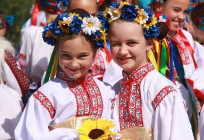 Россияне готовятся использовать украинских детей на оккупированной территории для парада 9 мая - facenews.ua - Украина - Запорожье - Мелитополь