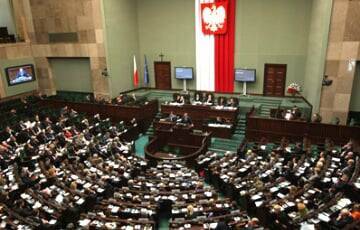 Анджей Дуде - Сенат Польши принял закон об упрощенной легализации белорусов и помощи бежавшим от войны украинцам - charter97.org - Украина - Белоруссия - Польша