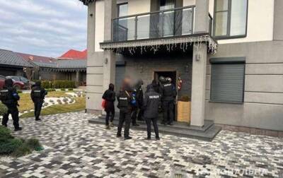 Виктор Медведчук - Оксана Марченко - Суд арестовал еще 154 объекта имущества Медведчука и его жены - korrespondent.net - Украина - Львов