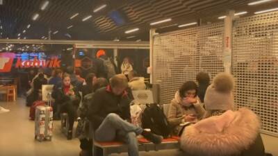 Беженцы ночуют на автостанции Таллина: руководство вокзала недовольно решением города - obzor.lt - Россия - Украина - Эстония - Таллин