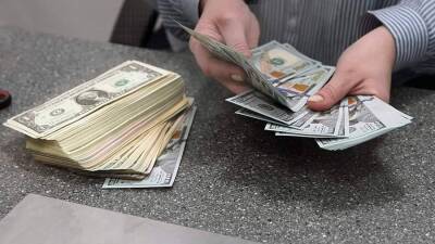 Аналитик разъяснила особенности покупки наличной валюты в банках РФ - smartmoney.one - Россия