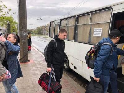 Сергей Гайдай - "Жители Кременной не успели и теперь в заложниках у РФ". Глава Луганской ОВА призвал жителей региона немедленно эвакуироваться - gordonua.com - Россия - Украина - Луганская обл. - Лисичанск - Северодонецк