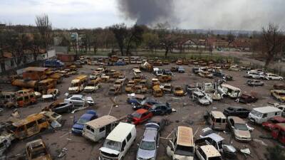 Владимир Зеленский - Владимир Путин - Сергей Гайдай - Бои в Донбассе: попытки прорыва линии соприкосновения и ультиматум в Мариуполе - ru.euronews.com - Россия - Украина - Луганская обл. - Харьковская обл. - Мариуполь - Донбасс
