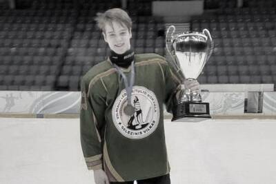 В Литве умер 16-летний хоккеист - obzor.lt - Литва