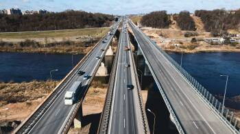 Марюс Скуодис - Литва - В Каунасе началось движение по недавно построенному мосту - obzor.lt - Литва - Вильнюс