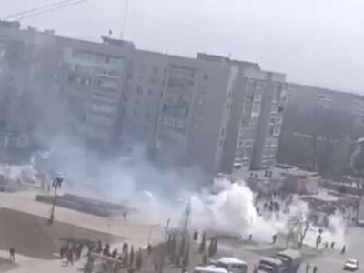 Жители оккупированного Энергодара вышли на мирный митинг, в городе прогремели взрывы - gordonua.com - Украина - Энергодар - Обстрелы