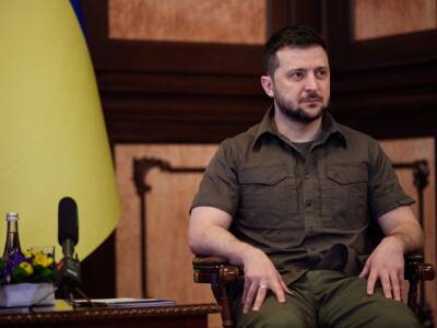 Владимир Зеленский - Зеленский о Мариуполе: Делаем все, что можем, военная техника РФ не дает пройти в город - gordonua.com - Россия - Украина - Мариуполь - Донецкая обл.