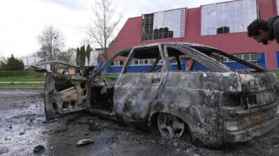 В Харькове вражеский снаряд попал в машину, два человека погибли - ru.slovoidilo.ua - Украина - Харьков