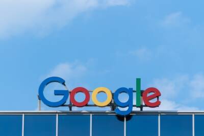 Прибыль Alphabet — материнской компании Google — упала более чем на $1 млрд по сравнению с 2021 годом - itc.ua - Украина - New York