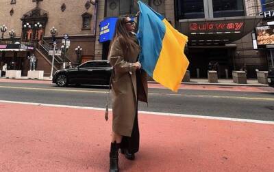 Александра Зарицкая - Солистка KAZKA вышла на митинг в Нью-Йорке в поддержку Украины - korrespondent.net - Россия - США - Украина - Нью-Йорк - Нью-Йорк - Мариуполь