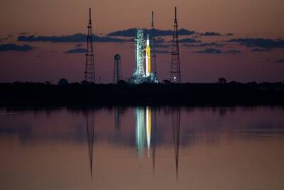 NASA готовится возобновить ключевые испытания своей самой мощной ракеты Space Launch System. Она предназначена для отправки людей на Луну и Марс - itc.ua - США - Украина