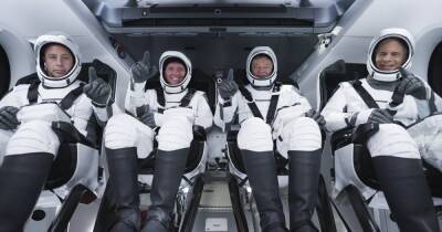 Crew Dragon - SpaceX впервые отправила группу туристов на МКС (видео) - focus.ua - США - Украина - шт.Флорида