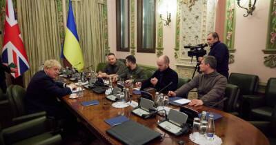 Владимир Зеленский - Борис Джонсон - Джонсон представил Зеленскому новый пакет военной и финансовой помощи - dsnews.ua - Украина - Англия - Краматорск - Великобритания