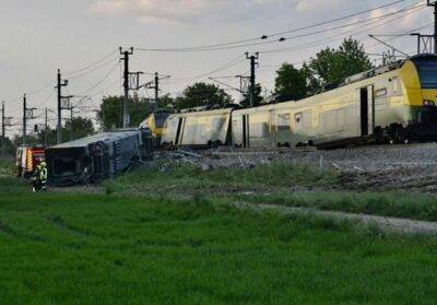 Австрия - В Австрии пассажирский поезд сошел с рельсов, есть погибшие и пострадавшие - unn.com.ua - Австрия - Украина - Киев - Израиль