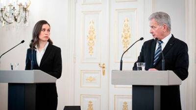 Борис Джонсон - Саули Ниинист - Марин Санн - Президент и премьер Финляндии выступили за срочную подачу заявки на вступление в НАТО - bin.ua - Россия - Украина - Англия - Швеция - Финляндия
