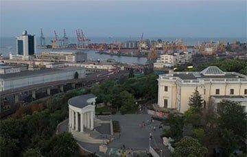 Геннадий Труханов - В центре Одессы из-за ракетного обстрела РФ пострадал Воронцовский дворец - charter97.org - Россия - Белоруссия - Одесса