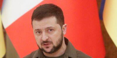 Владимир Зеленский - Андрей Шевченко - Александр Алиев - Бейсбольный мяч с автографом Зеленского продали на аукционе за внушительную сумму - nv.ua - Россия - США - Украина