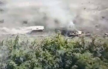 «Заблудились» на минном поле: зрелищное видео взрыва российских БМП - charter97.org - Белоруссия