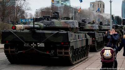 Олаф Шольц (Olaf Scholz) - Германия передаст Чехии 15 танков «Леопард-2» взамен отправленных Украине - bin.ua - Украина - Германия - Чехия