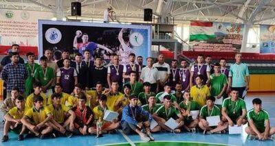 Команда «Душанбе-1» стала чемпионом Таджикистана среди мужчин по гандболу - dialog.tj - Душанбе - Таджикистан