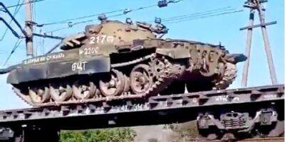 Соцсети: РФ расконсервировала для отправки т в Украину устаревшие советские танки T-62 — видео - nv.ua - Россия - Украина - Грузия