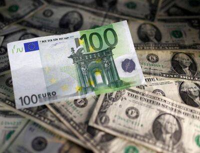 Тимур Алиев - Михаил Зельцер - Евро превысил 71 рубль, доллар подорожал почти до 67 - smartmoney.one - Reuters