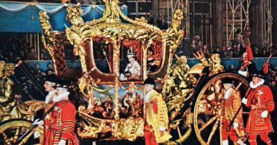 Елизавета II - На улицах Лондона заметили легендарную 260-летнюю золотую карету Елизаветы II - focus.ua - Украина - Англия - Лондон