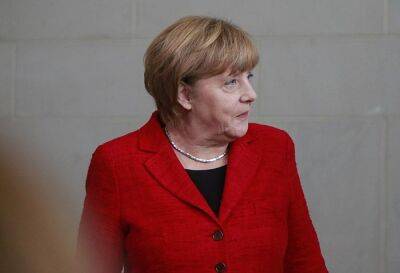 Ангела Меркель - Штайнмайер Франк-Вальтер - Йозеф Геббельс - Меркель посетила церемонию вручения Федерального креста - rusverlag.de - Германия