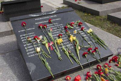Склоняя голову - obzor.lt - Санкт-Петербург - Литва