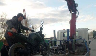 В Тюмени на ММС остановили 17-летнего мотоциклиста без прав - nashgorod.ru - Тюмень