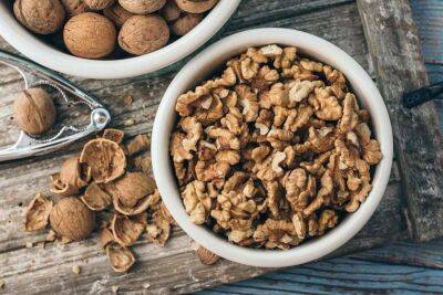 Медики рассказали, как влияет на здоровье употребление пяти грецких орехов в день - lenta.ua - Украина