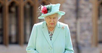 Елизавета II - принц Чарльз - Елизавета Королева - принц Филипп - Королева Елизавета пропустит тронную речь из-за "проблем с мобильностью". Вместо нее речь зачитает принц Чарльз - rus.delfi.lv - Латвия