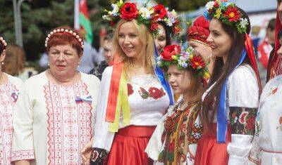 В Тюмени на Цветном бульваре проходит фестиваль «Мост дружбы» - nashgorod.ru - Россия - Тюмень - Тюменская обл.