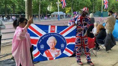 Елизавета II - Британцы отмечают юбилей королевы - ru.euronews.com - Россия - США - Украина - Англия - Лондон - Дания - Лондон