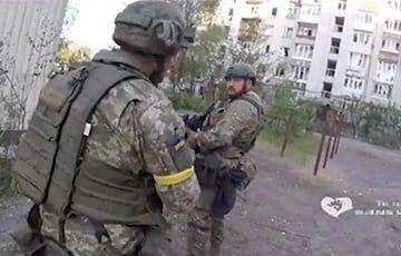Украинские воины показали видео боев на улицах Северодонецка «от первого лица» - charter97.org - Белоруссия - Северодонецк