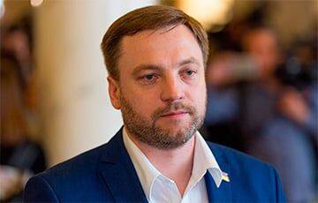 Денис Монастырский - Глава МВД Украины: Все украинцы должны иметь оружие в целях защиты - charter97.org - Россия - Украина - Белоруссия