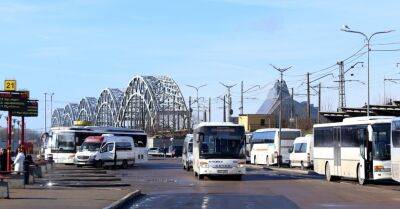 На выходные на Лиго — изменения в более чем 500 региональных автобусных маршрутах - rus.delfi.lv - Латвия