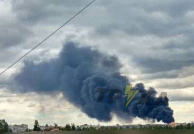 Росіяни випустили по Миколаєву 7 ракет: пошкоджено порт і житлові будинки, геть усе місто в диму (відео) - facenews.ua - Украина - Росія - місто Миколаїв