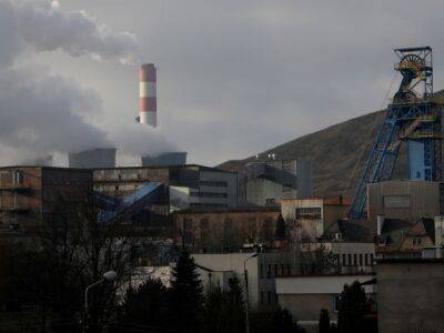 Матеуш Моравецкий - Польша и Украина увеличивают добычу угля до 2022 года, чтобы выдержать холодные месяцы - Reuters - unn.com.ua - Австрия - Украина - Киев - Германия - Польша - Голландия
